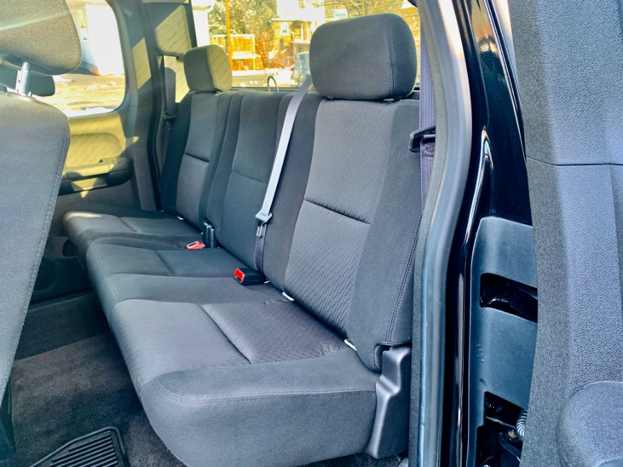 Used Chevrolet Silverado 1500 4WD Ext Cab 143.5" LT 2011 | Second Street Auto Sales Inc. Manchester, New Hampshire Used Chevrolet Silverado 1500 4WD Ext Cab 143.5" LT 2011 | Second Street Auto Sales Inc. Manchester, New Hampshire