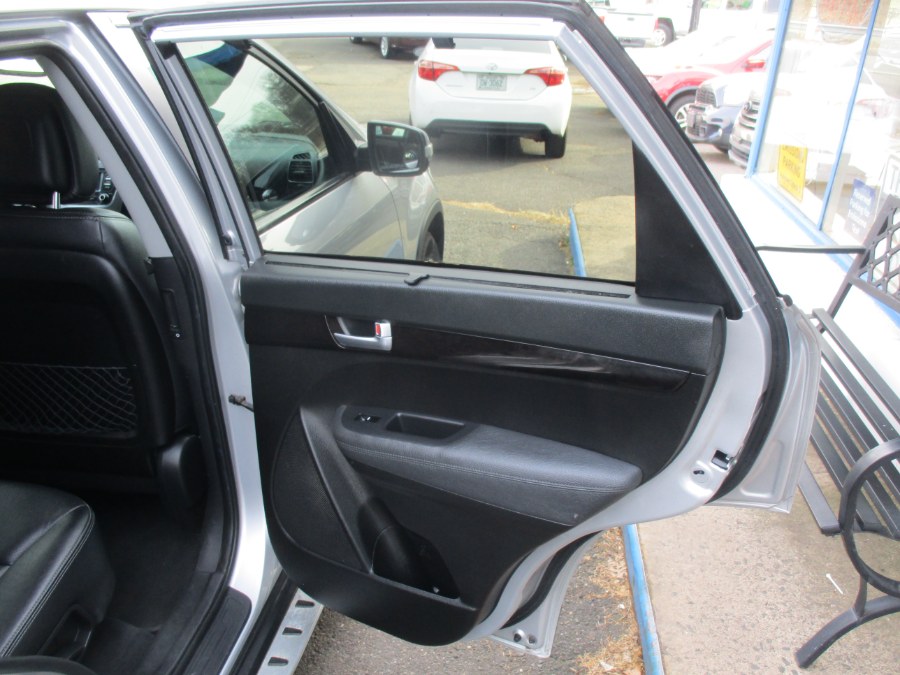 2014 Kia Sorento 2WD 4dr V6 EX, available for sale in Meriden, Connecticut | Cos Central Auto. Meriden, Connecticut 2014 Kia Sorento 2WD 4dr V6 EX, available for sale in Meriden, Connecticut | Cos Central Auto. Meriden, Connecticut