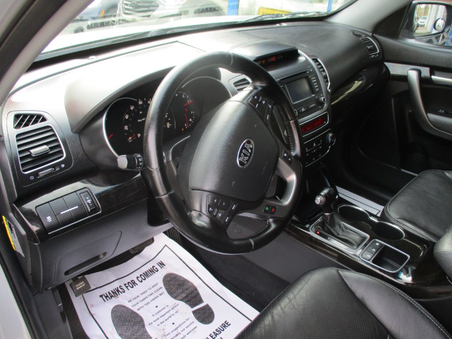 2014 Kia Sorento 2WD 4dr V6 EX, available for sale in Meriden, Connecticut | Cos Central Auto. Meriden, Connecticut 2014 Kia Sorento 2WD 4dr V6 EX, available for sale in Meriden, Connecticut | Cos Central Auto. Meriden, Connecticut