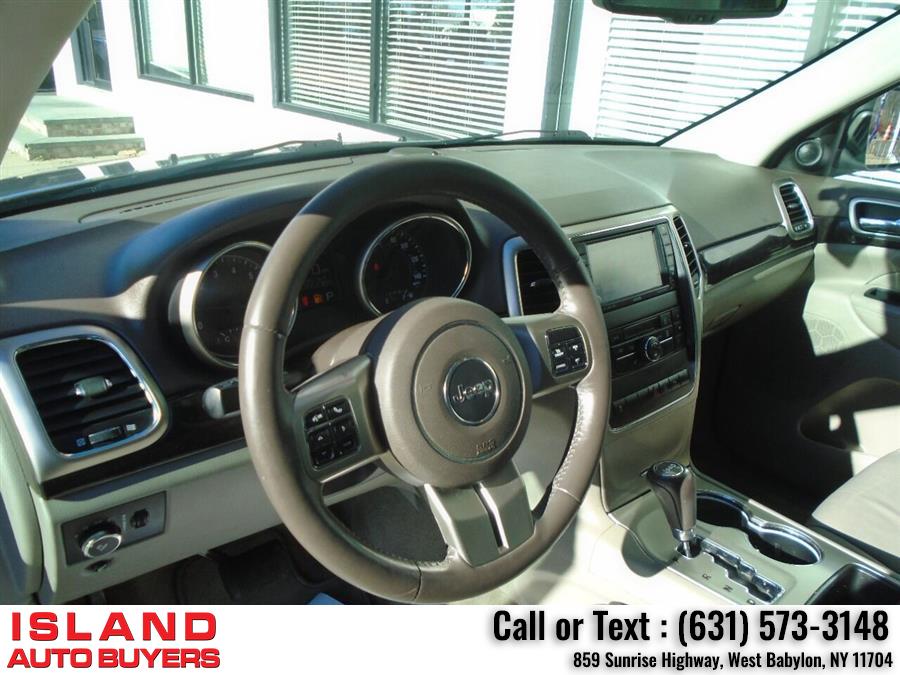 Used Jeep Grand Cherokee Laredo X 4x4 4dr SUV 2011 | Island Auto Buyers. West Babylon, New York Used Jeep Grand Cherokee Laredo X 4x4 4dr SUV 2011 | Island Auto Buyers. West Babylon, New York