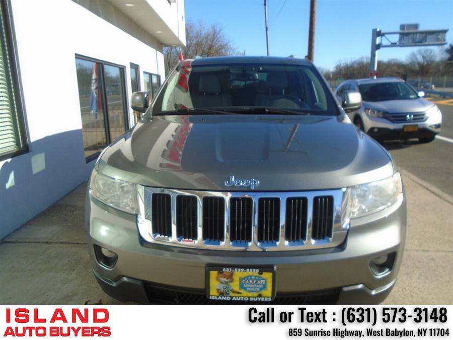 Used Jeep Grand Cherokee Laredo X 4x4 4dr SUV 2011 | Island Auto Buyers. West Babylon, New York Used Jeep Grand Cherokee Laredo X 4x4 4dr SUV 2011 | Island Auto Buyers. West Babylon, New York