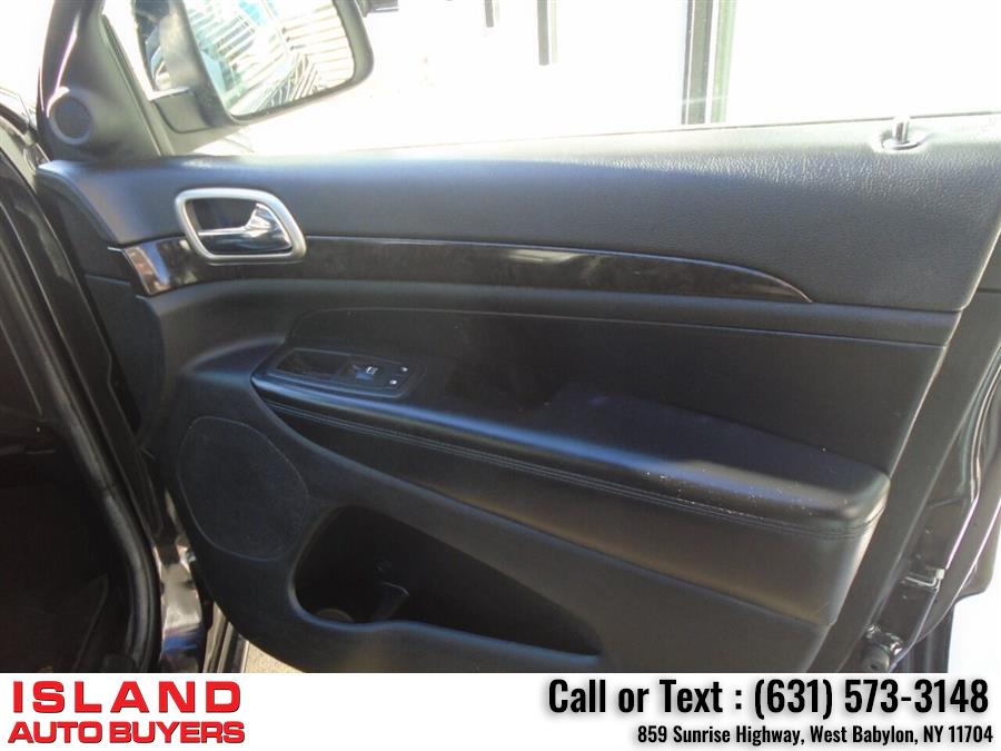 Used Jeep Grand Cherokee Laredo X 4x4 4dr SUV 2013 | Island Auto Buyers. West Babylon, New York Used Jeep Grand Cherokee Laredo X 4x4 4dr SUV 2013 | Island Auto Buyers. West Babylon, New York