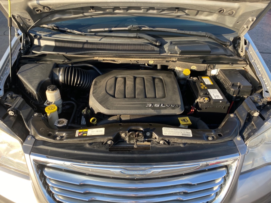 Used Chrysler Town & Country 4dr Wgn Touring 2013 | Marsh Auto Sales LLC. Ortonville, Michigan Used Chrysler Town & Country 4dr Wgn Touring 2013 | Marsh Auto Sales LLC. Ortonville, Michigan