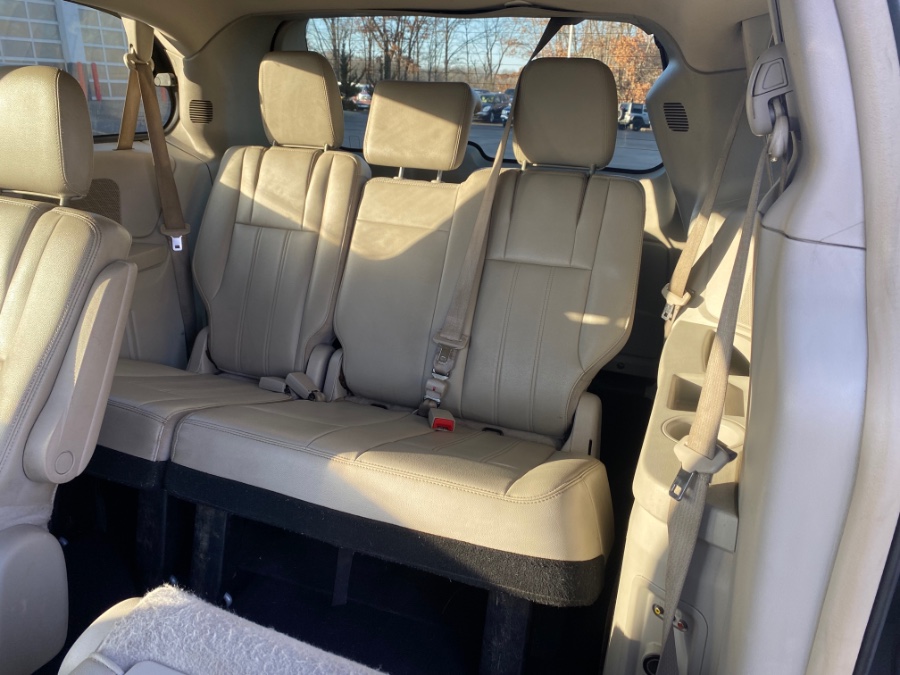 Used Chrysler Town & Country 4dr Wgn Touring 2013 | Marsh Auto Sales LLC. Ortonville, Michigan Used Chrysler Town & Country 4dr Wgn Touring 2013 | Marsh Auto Sales LLC. Ortonville, Michigan
