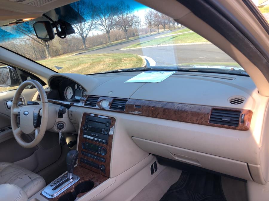 Used Ford Five Hundred 4dr Sdn Limited 2006 | Wholesale Direct Motors. Beavercreek, Ohio Used Ford Five Hundred 4dr Sdn Limited 2006 | Wholesale Direct Motors. Beavercreek, Ohio