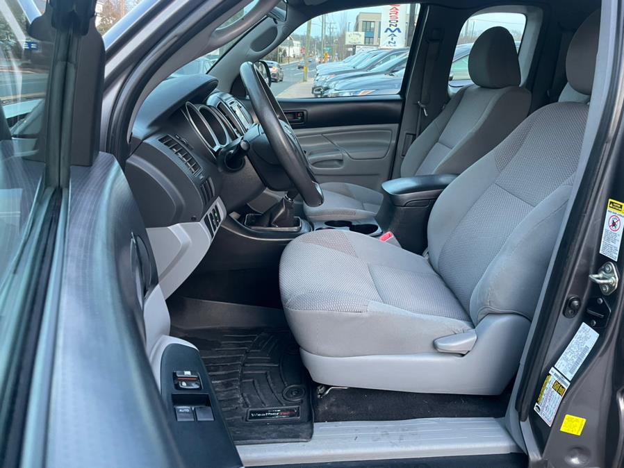 2014 Toyota Tacoma 2WD Access Cab I4 AT (Natl), available for sale in Manchester, Connecticut | Carsonmain LLC. Manchester, Connecticut 2014 Toyota Tacoma 2WD Access Cab I4 AT (Natl), available for sale in Manchester, Connecticut | Carsonmain LLC. Manchester, Connecticut