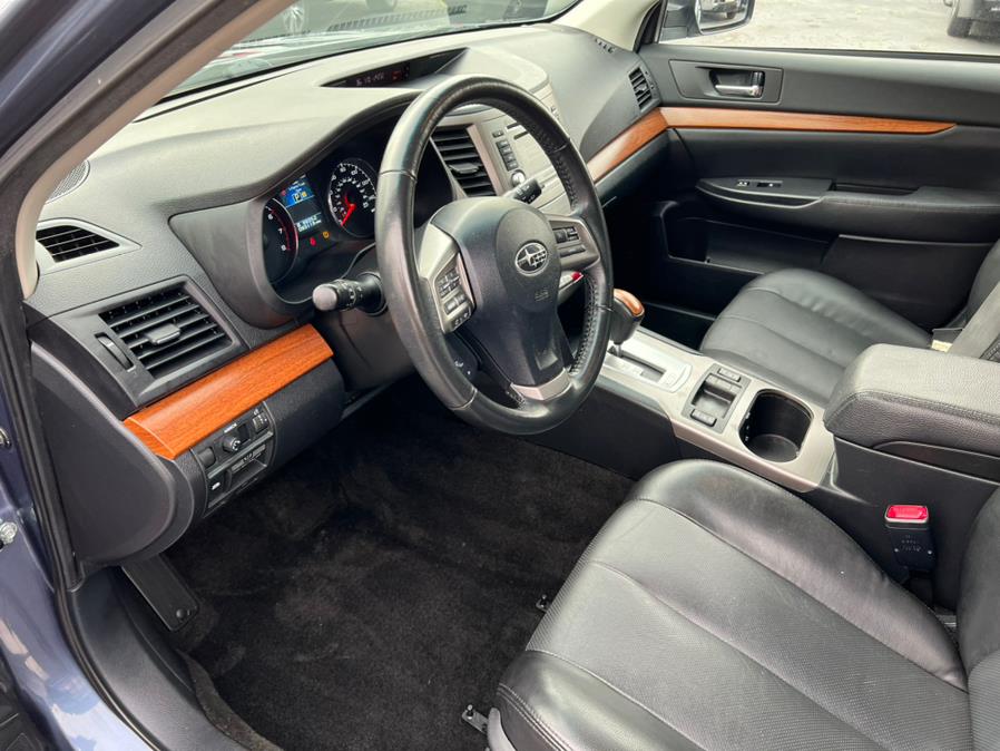 Used Subaru Outback 4dr Wgn H4 Auto 2.5i Limited 2013 | Mint Auto Sales. Islip, New York Used Subaru Outback 4dr Wgn H4 Auto 2.5i Limited 2013 | Mint Auto Sales. Islip, New York
