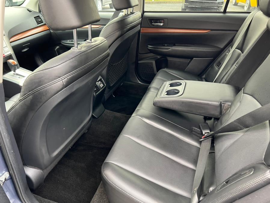 Used Subaru Outback 4dr Wgn H4 Auto 2.5i Limited 2013 | Mint Auto Sales. Islip, New York Used Subaru Outback 4dr Wgn H4 Auto 2.5i Limited 2013 | Mint Auto Sales. Islip, New York