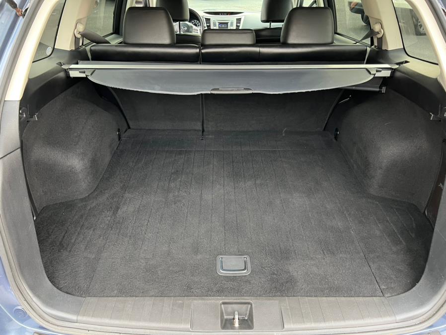 Used Subaru Outback 4dr Wgn H4 Auto 2.5i Limited 2013 | Mint Auto Sales. Islip, New York Used Subaru Outback 4dr Wgn H4 Auto 2.5i Limited 2013 | Mint Auto Sales. Islip, New York