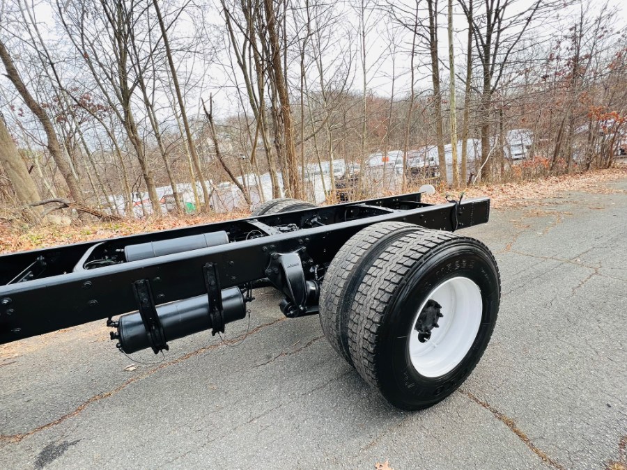 Used Freightliner M2 106 CAB & CHASSIS + CUMMINS ENGINE + AIR RIDE + NO CDL 2015 | NJ Truck Spot. South Amboy, New Jersey Used Freightliner M2 106 CAB & CHASSIS + CUMMINS ENGINE + AIR RIDE + NO CDL 2015 | NJ Truck Spot. South Amboy, New Jersey