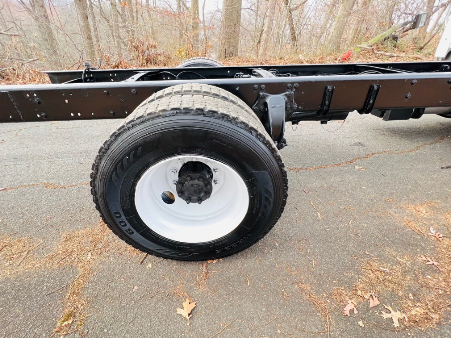 Used Freightliner M2 106 CAB & CHASSIS + CUMMINS ENGINE + AIR RIDE + NO CDL 2015 | NJ Truck Spot. South Amboy, New Jersey Used Freightliner M2 106 CAB & CHASSIS + CUMMINS ENGINE + AIR RIDE + NO CDL 2015 | NJ Truck Spot. South Amboy, New Jersey
