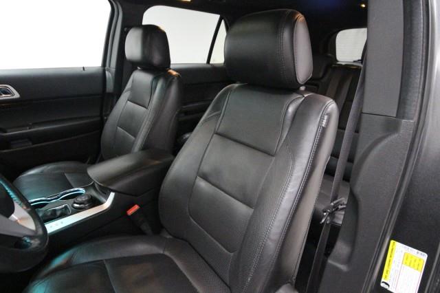 Used Ford Explorer Limited Edition 4WD w/ Navi & rearCam 2015 | Car Revolution. Maple Shade, New Jersey Used Ford Explorer Limited Edition 4WD w/ Navi & rearCam 2015 | Car Revolution. Maple Shade, New Jersey
