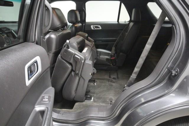 Used Ford Explorer Limited Edition 4WD w/ Navi & rearCam 2015 | Car Revolution. Maple Shade, New Jersey Used Ford Explorer Limited Edition 4WD w/ Navi & rearCam 2015 | Car Revolution. Maple Shade, New Jersey