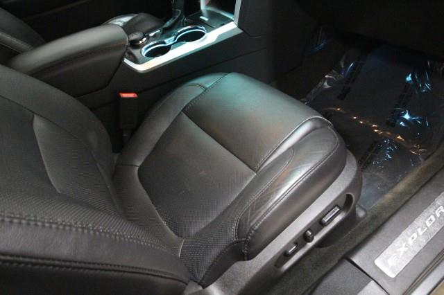 Used Ford Explorer Limited Edition 4WD w/ Navi & rearCam 2015 | Car Revolution. Maple Shade, New Jersey Used Ford Explorer Limited Edition 4WD w/ Navi & rearCam 2015 | Car Revolution. Maple Shade, New Jersey