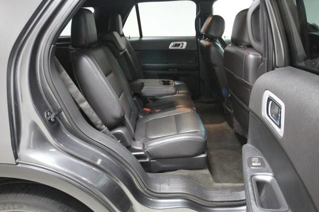 Used Ford Explorer Limited Edition 4WD w/ Navi & rearCam 2015 | Car Revolution. Maple Shade, New Jersey Used Ford Explorer Limited Edition 4WD w/ Navi & rearCam 2015 | Car Revolution. Maple Shade, New Jersey