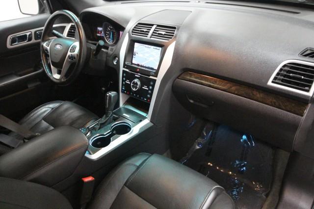 Used Ford Explorer Limited Edition 4WD w/ Navi & rearCam 2015 | Car Revolution. Maple Shade, New Jersey Used Ford Explorer Limited Edition 4WD w/ Navi & rearCam 2015 | Car Revolution. Maple Shade, New Jersey