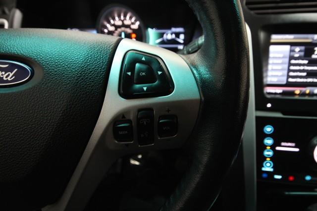 Used Ford Explorer Limited Edition 4WD w/ Navi & rearCam 2015 | Car Revolution. Maple Shade, New Jersey Used Ford Explorer Limited Edition 4WD w/ Navi & rearCam 2015 | Car Revolution. Maple Shade, New Jersey