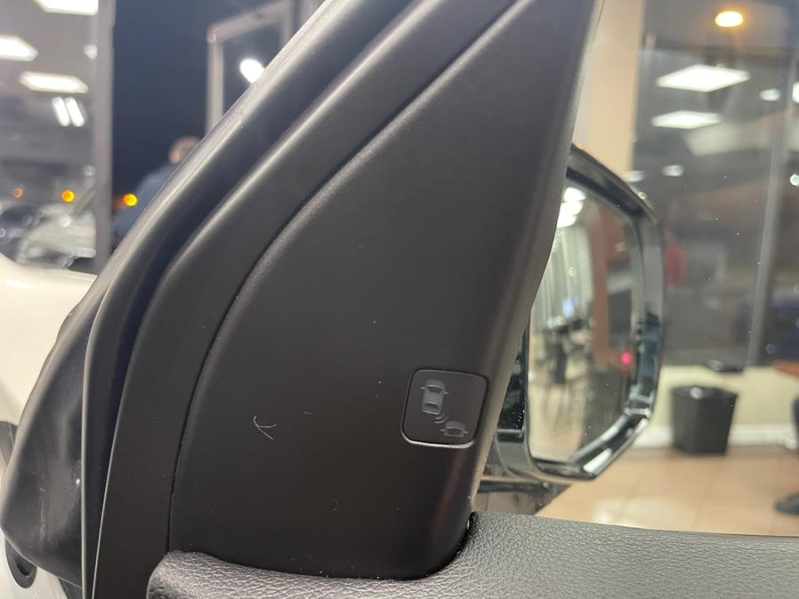 2017 Acura MDX SH-AWD w/Advance Pkg, available for sale in Massapequa Park, New York | Power Motors East. Massapequa Park, New York 2017 Acura MDX SH-AWD w/Advance Pkg, available for sale in Massapequa Park, New York | Power Motors East. Massapequa Park, New York