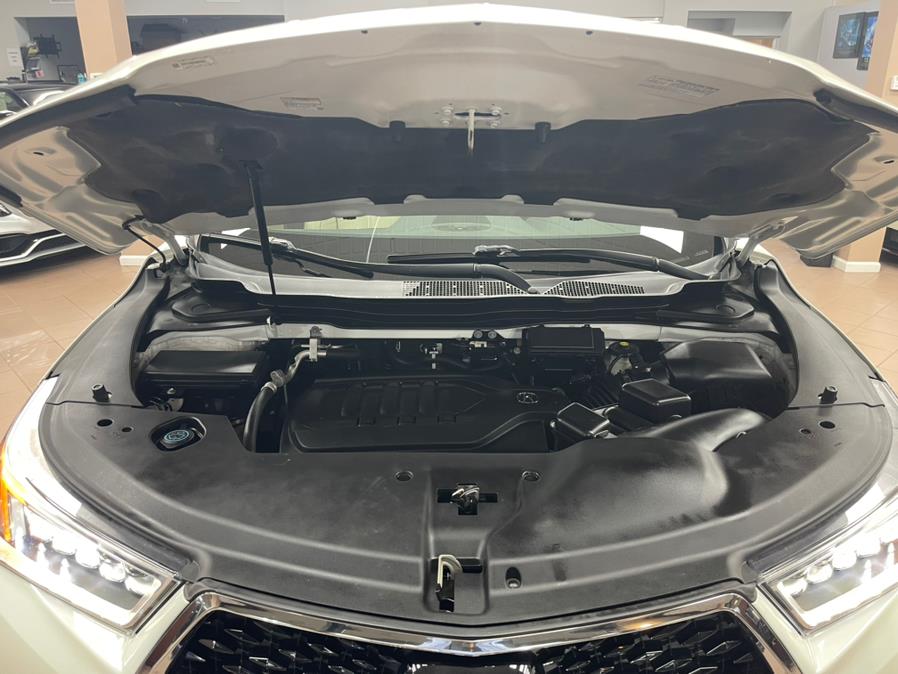 2017 Acura MDX SH-AWD w/Advance Pkg, available for sale in Massapequa Park, New York | Power Motors East. Massapequa Park, New York 2017 Acura MDX SH-AWD w/Advance Pkg, available for sale in Massapequa Park, New York | Power Motors East. Massapequa Park, New York