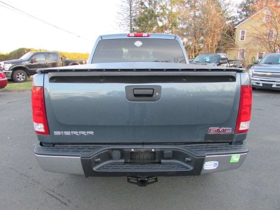 Used GMC Sierra 1500 4WD Crew Cab 143.5" SLE 2009 | United Auto Sales of E Windsor, Inc. East Windsor, Connecticut Used GMC Sierra 1500 4WD Crew Cab 143.5" SLE 2009 | United Auto Sales of E Windsor, Inc. East Windsor, Connecticut