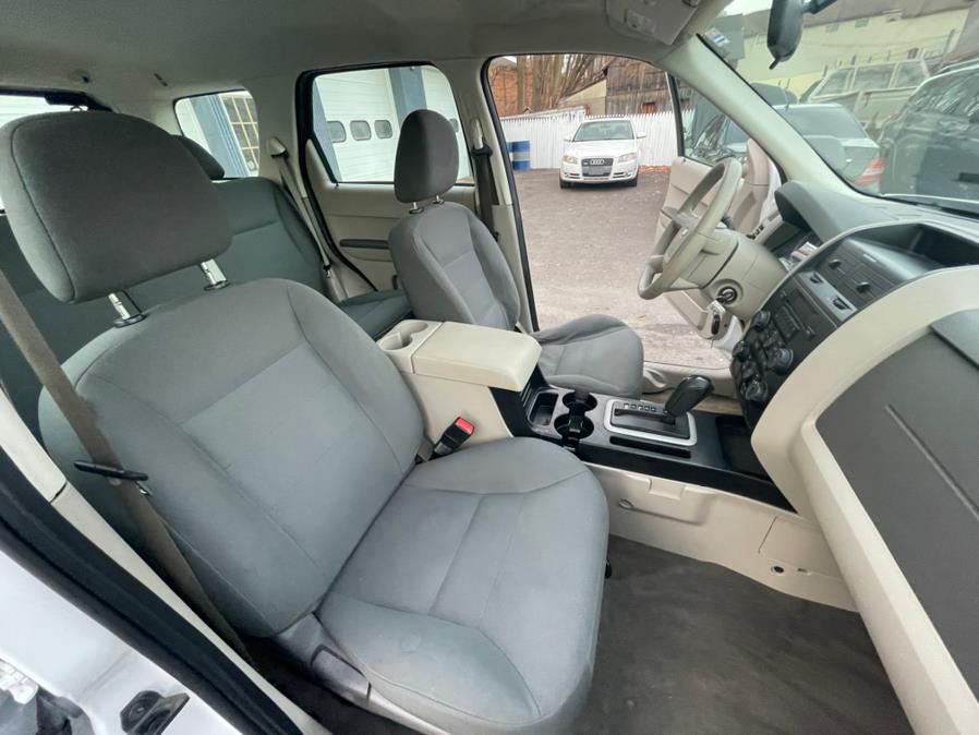 Used Ford Escape FWD 4dr I4 Auto XLS 2008 | Auto Match LLC. Waterbury, Connecticut Used Ford Escape FWD 4dr I4 Auto XLS 2008 | Auto Match LLC. Waterbury, Connecticut