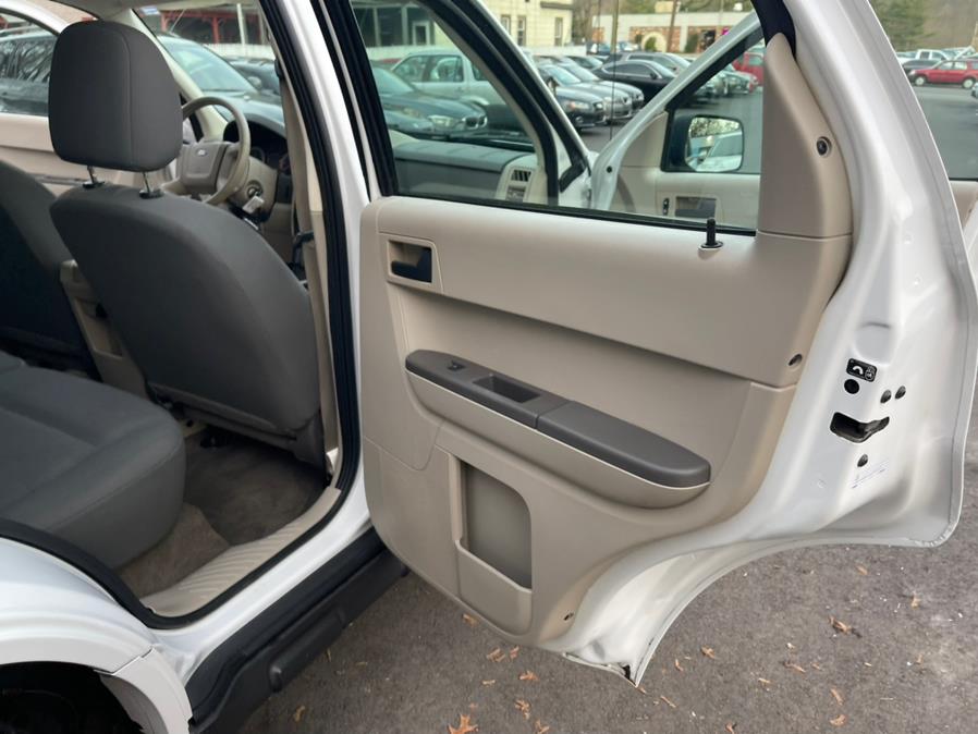 Used Ford Escape FWD 4dr I4 Auto XLS 2008 | Auto Match LLC. Waterbury, Connecticut Used Ford Escape FWD 4dr I4 Auto XLS 2008 | Auto Match LLC. Waterbury, Connecticut