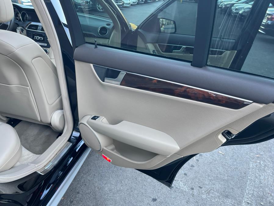 Used Mercedes-Benz C-Class 4dr Sdn C 250 Sport RWD 2014 | Auto Match LLC. Waterbury, Connecticut Used Mercedes-Benz C-Class 4dr Sdn C 250 Sport RWD 2014 | Auto Match LLC. Waterbury, Connecticut