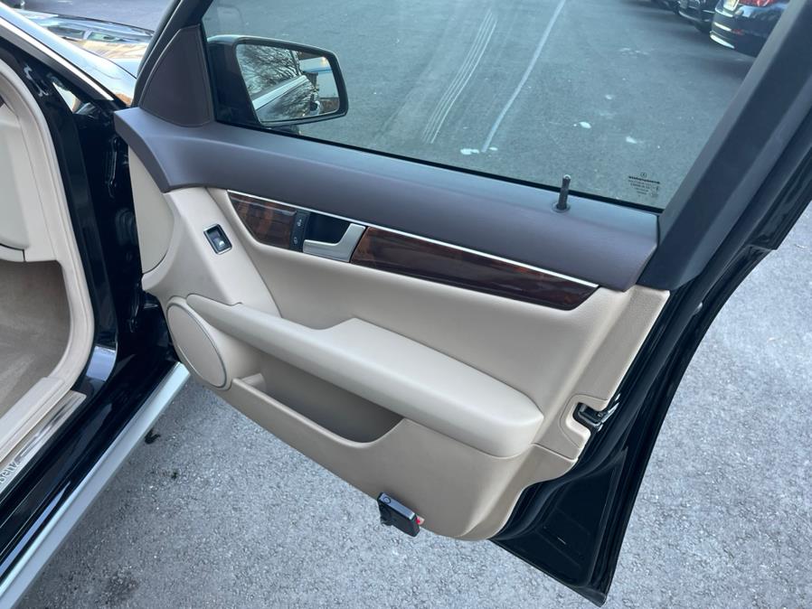 Used Mercedes-Benz C-Class 4dr Sdn C 250 Sport RWD 2014 | Auto Match LLC. Waterbury, Connecticut Used Mercedes-Benz C-Class 4dr Sdn C 250 Sport RWD 2014 | Auto Match LLC. Waterbury, Connecticut
