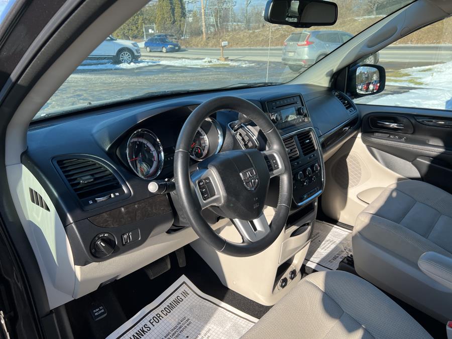Used Dodge Grand Caravan SE Wagon 2017 | Pray's Auto Sales . Bangor , Maine Used Dodge Grand Caravan SE Wagon 2017 | Pray's Auto Sales . Bangor , Maine
