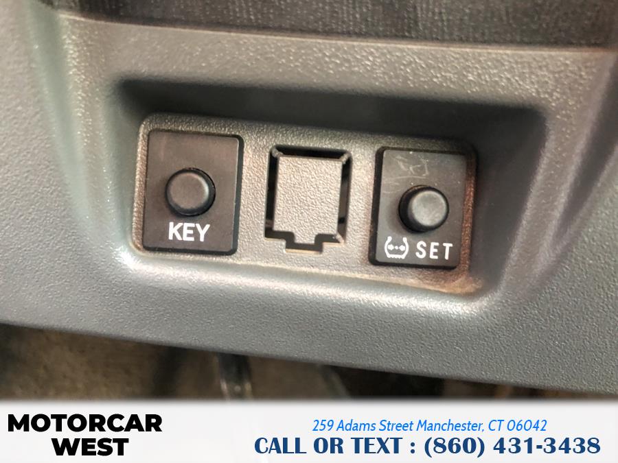 Used Toyota Prius 5dr HB (Natl) 2009 | Motorcar West. Manchester, Connecticut Used Toyota Prius 5dr HB (Natl) 2009 | Motorcar West. Manchester, Connecticut