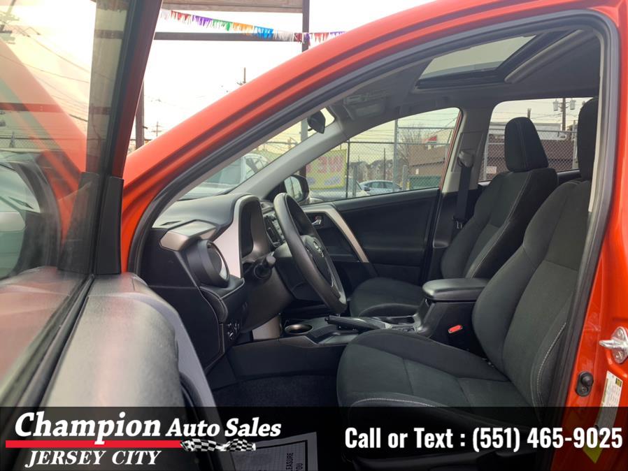 Used Toyota RAV4 FWD 4dr XLE (Natl) 2015 | Champion Auto Sales of JC. Jersey City, New Jersey Used Toyota RAV4 FWD 4dr XLE (Natl) 2015 | Champion Auto Sales of JC. Jersey City, New Jersey