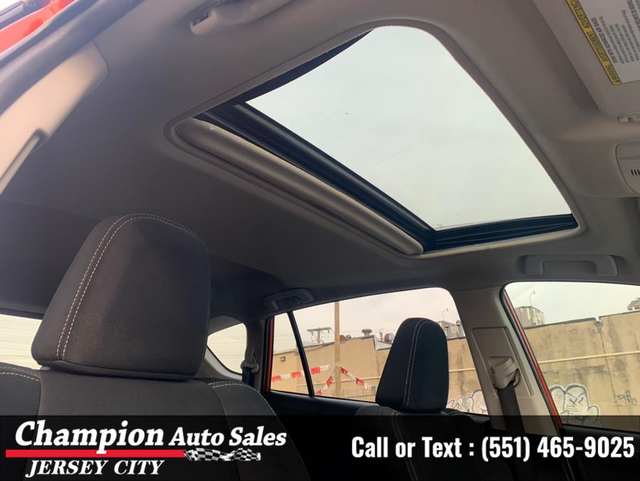 Used Toyota RAV4 FWD 4dr XLE (Natl) 2015 | Champion Auto Sales of JC. Jersey City, New Jersey Used Toyota RAV4 FWD 4dr XLE (Natl) 2015 | Champion Auto Sales of JC. Jersey City, New Jersey