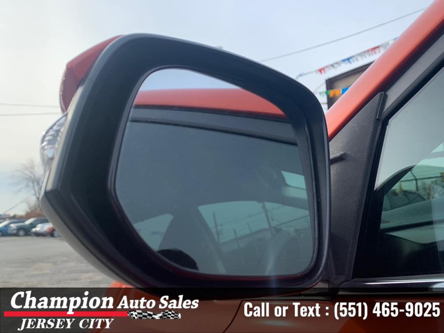 Used Toyota RAV4 FWD 4dr XLE (Natl) 2015 | Champion Auto Sales of JC. Jersey City, New Jersey Used Toyota RAV4 FWD 4dr XLE (Natl) 2015 | Champion Auto Sales of JC. Jersey City, New Jersey