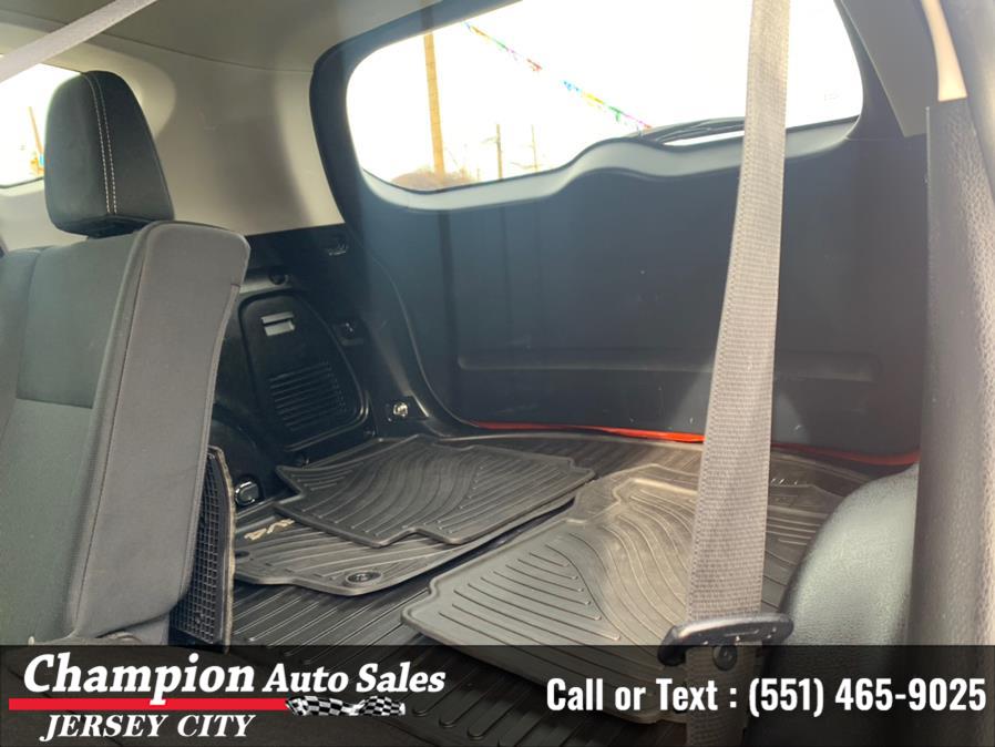 Used Toyota RAV4 FWD 4dr XLE (Natl) 2015 | Champion Auto Sales of JC. Jersey City, New Jersey Used Toyota RAV4 FWD 4dr XLE (Natl) 2015 | Champion Auto Sales of JC. Jersey City, New Jersey