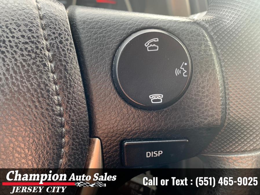Used Toyota RAV4 FWD 4dr XLE (Natl) 2015 | Champion Auto Sales of JC. Jersey City, New Jersey Used Toyota RAV4 FWD 4dr XLE (Natl) 2015 | Champion Auto Sales of JC. Jersey City, New Jersey