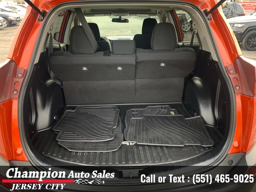 Used Toyota RAV4 FWD 4dr XLE (Natl) 2015 | Champion Auto Sales of JC. Jersey City, New Jersey Used Toyota RAV4 FWD 4dr XLE (Natl) 2015 | Champion Auto Sales of JC. Jersey City, New Jersey