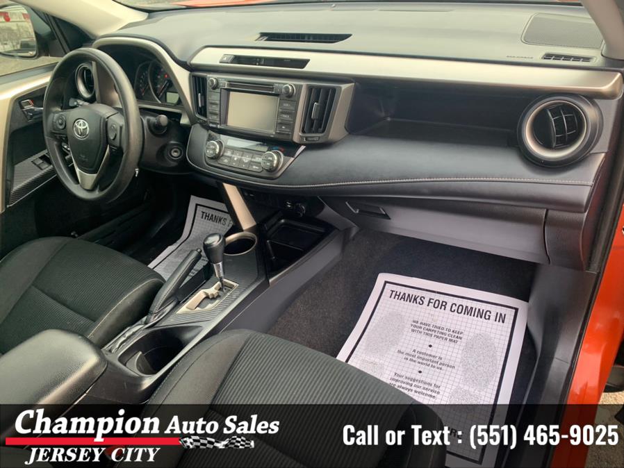 Used Toyota RAV4 FWD 4dr XLE (Natl) 2015 | Champion Auto Sales of JC. Jersey City, New Jersey Used Toyota RAV4 FWD 4dr XLE (Natl) 2015 | Champion Auto Sales of JC. Jersey City, New Jersey