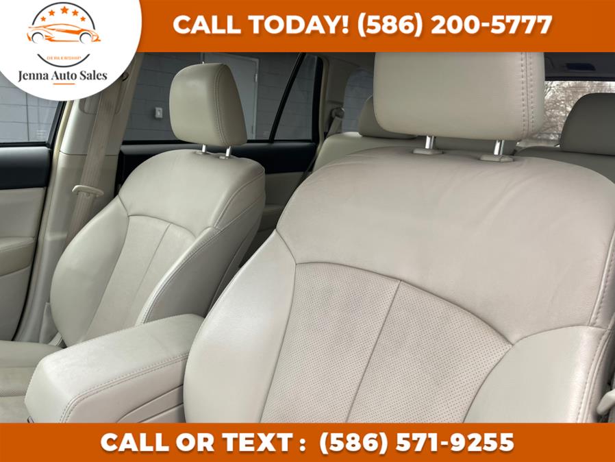 Used Subaru Outback 4dr Wgn H4 Auto 2.5i Limited 2013 | Jenna Auto Sale Inc. Roseville, Michigan Used Subaru Outback 4dr Wgn H4 Auto 2.5i Limited 2013 | Jenna Auto Sale Inc. Roseville, Michigan
