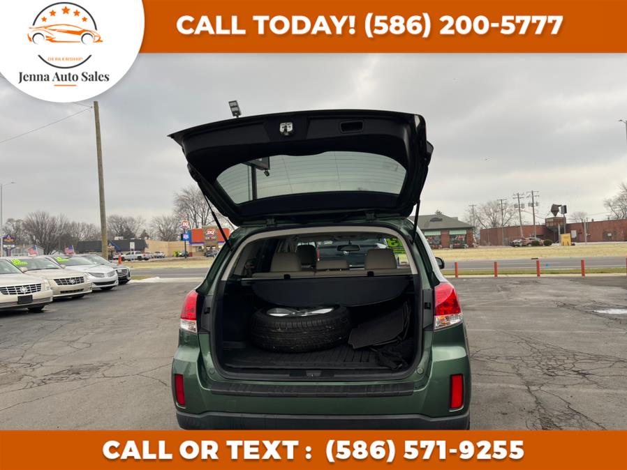 Used Subaru Outback 4dr Wgn H4 Auto 2.5i Limited 2013 | Jenna Auto Sale Inc. Roseville, Michigan Used Subaru Outback 4dr Wgn H4 Auto 2.5i Limited 2013 | Jenna Auto Sale Inc. Roseville, Michigan