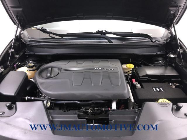 Used Jeep Cherokee 4WD 4dr Limited 2015 | J&M Automotive Sls&Svc LLC. Naugatuck, Connecticut Used Jeep Cherokee 4WD 4dr Limited 2015 | J&M Automotive Sls&Svc LLC. Naugatuck, Connecticut