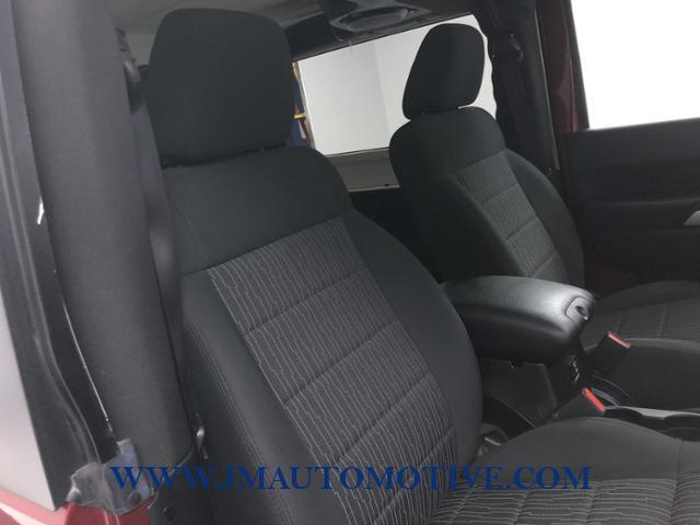 2011 Jeep Wrangler 4WD 2dr Rubicon, available for sale in Naugatuck, Connecticut | J&M Automotive Sls&Svc LLC. Naugatuck, Connecticut 2011 Jeep Wrangler 4WD 2dr Rubicon, available for sale in Naugatuck, Connecticut | J&M Automotive Sls&Svc LLC. Naugatuck, Connecticut