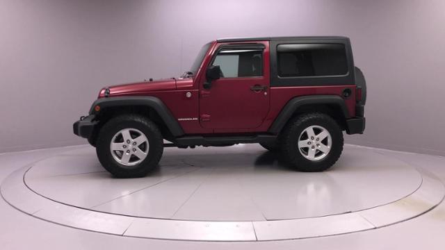 2011 Jeep Wrangler 4WD 2dr Rubicon, available for sale in Naugatuck, Connecticut | J&M Automotive Sls&Svc LLC. Naugatuck, Connecticut 2011 Jeep Wrangler 4WD 2dr Rubicon, available for sale in Naugatuck, Connecticut | J&M Automotive Sls&Svc LLC. Naugatuck, Connecticut