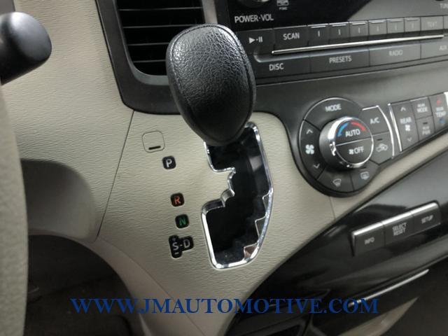 Used Toyota Sienna 5dr 8-Pass Van V6 LE FWD 2013 | J&M Automotive Sls&Svc LLC. Naugatuck, Connecticut Used Toyota Sienna 5dr 8-Pass Van V6 LE FWD 2013 | J&M Automotive Sls&Svc LLC. Naugatuck, Connecticut