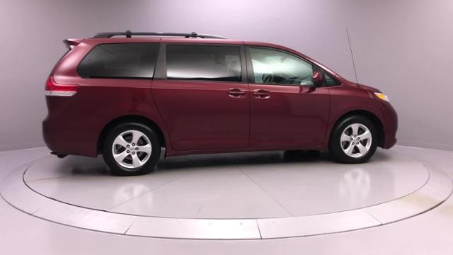 Used Toyota Sienna 5dr 8-Pass Van V6 LE FWD 2013 | J&M Automotive Sls&Svc LLC. Naugatuck, Connecticut Used Toyota Sienna 5dr 8-Pass Van V6 LE FWD 2013 | J&M Automotive Sls&Svc LLC. Naugatuck, Connecticut