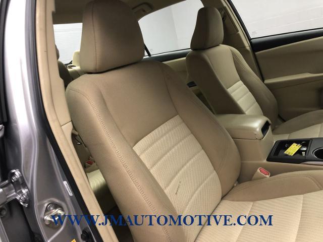 Used Toyota Camry LE Auto 2017 | J&M Automotive Sls&Svc LLC. Naugatuck, Connecticut Used Toyota Camry LE Auto 2017 | J&M Automotive Sls&Svc LLC. Naugatuck, Connecticut
