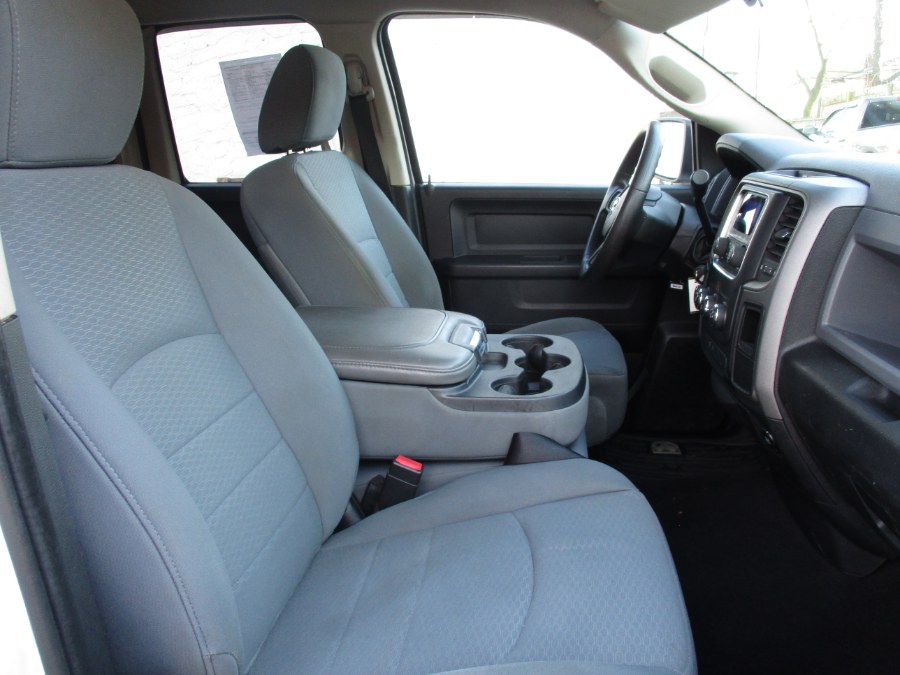 Used Ram 1500 4WD Quad Cab 140.5" Express 2013 | New Gen Auto Group. West Babylon, New York Used Ram 1500 4WD Quad Cab 140.5" Express 2013 | New Gen Auto Group. West Babylon, New York