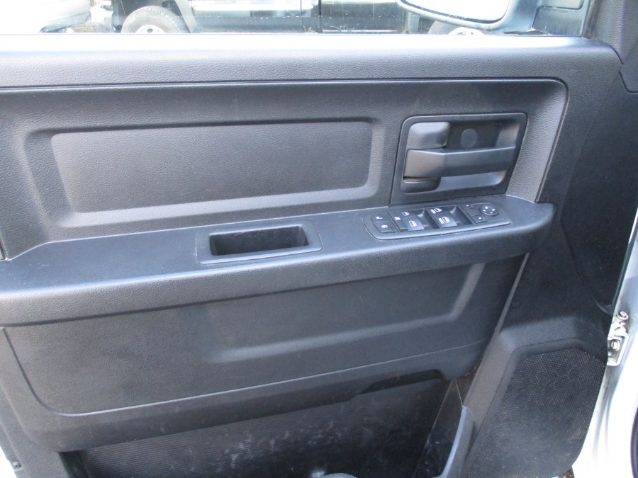 Used Ram 1500 4WD Quad Cab 140.5" Express 2013 | New Gen Auto Group. West Babylon, New York Used Ram 1500 4WD Quad Cab 140.5" Express 2013 | New Gen Auto Group. West Babylon, New York