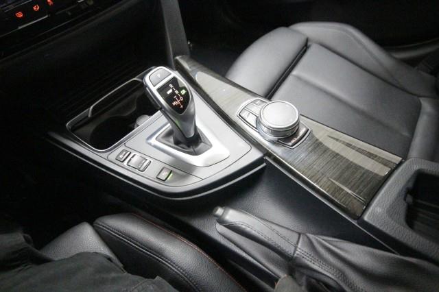 Used BMW 3 Series 330 xDrive w/ Navi & rearCam 2018 | Car Revolution. Maple Shade, New Jersey Used BMW 3 Series 330 xDrive w/ Navi & rearCam 2018 | Car Revolution. Maple Shade, New Jersey