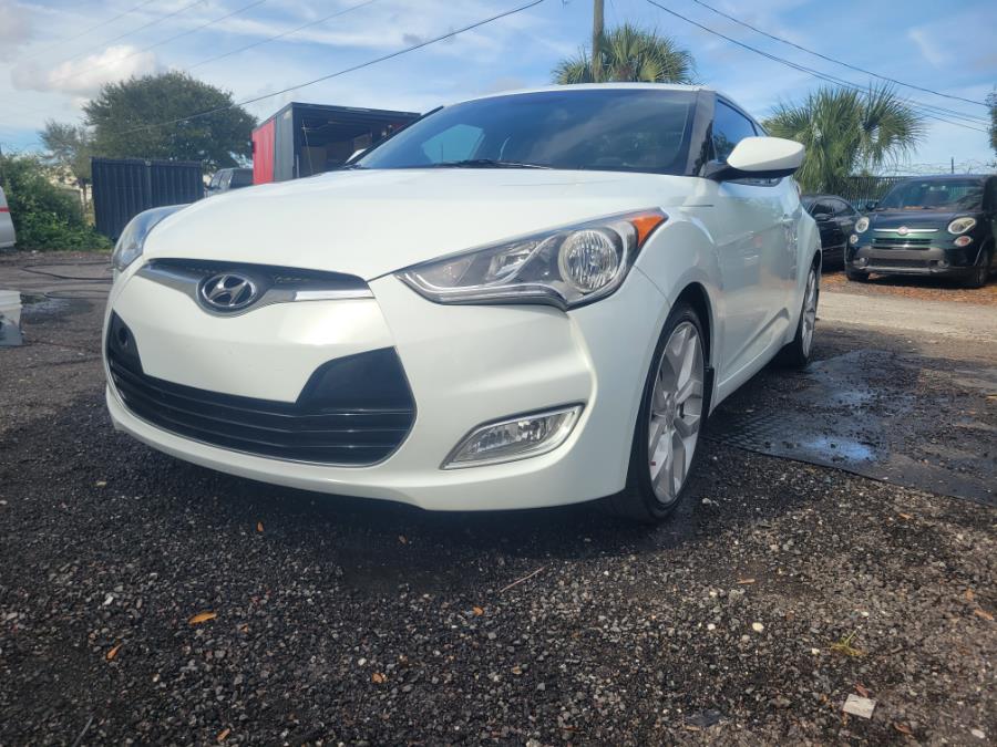 Used Hyundai Veloster 3dr Cpe Auto w/Gray Int 2013 | Ideal Auto Sales. Orlando, Florida Used Hyundai Veloster 3dr Cpe Auto w/Gray Int 2013 | Ideal Auto Sales. Orlando, Florida