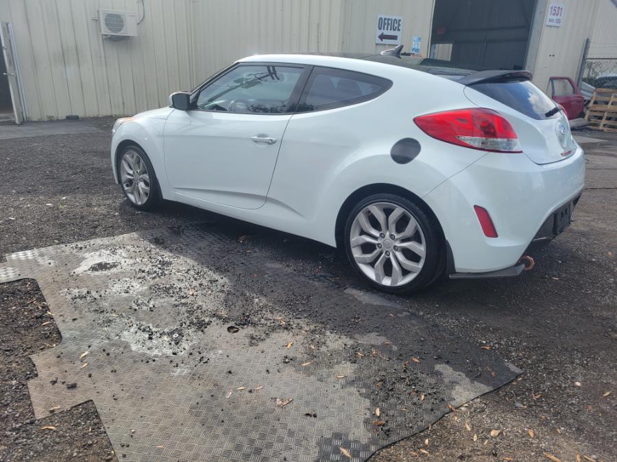 Used Hyundai Veloster 3dr Cpe Auto w/Gray Int 2013 | Ideal Auto Sales. Orlando, Florida Used Hyundai Veloster 3dr Cpe Auto w/Gray Int 2013 | Ideal Auto Sales. Orlando, Florida